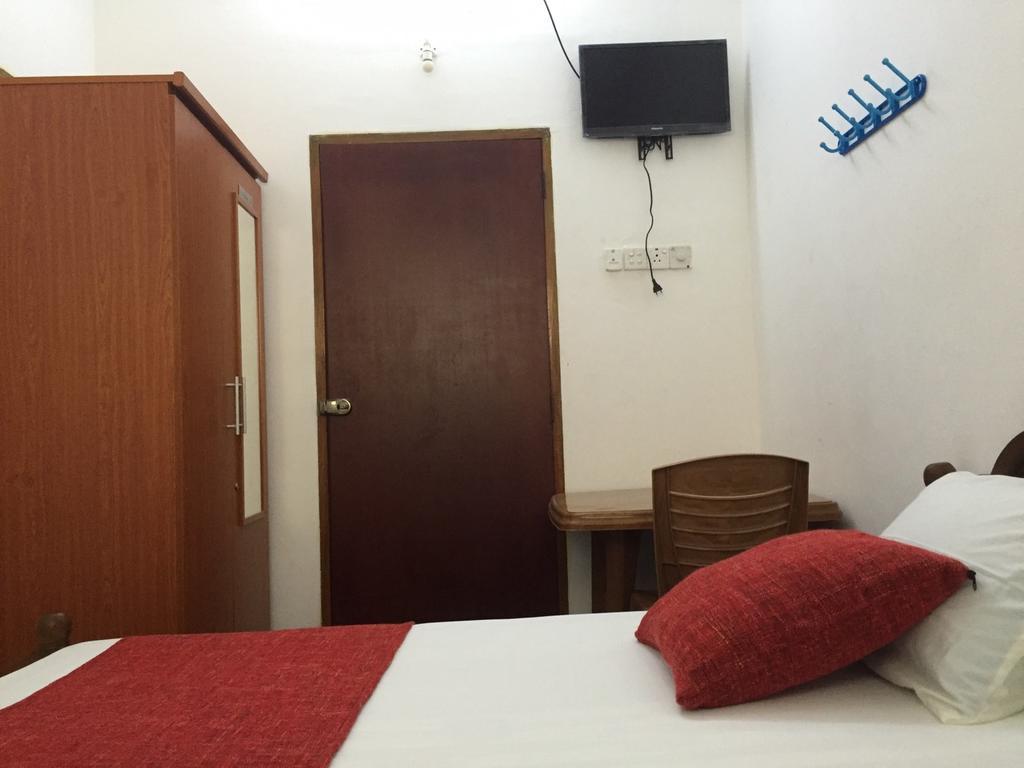 Yaarl Holiday Inn Dżafna Zewnętrze zdjęcie