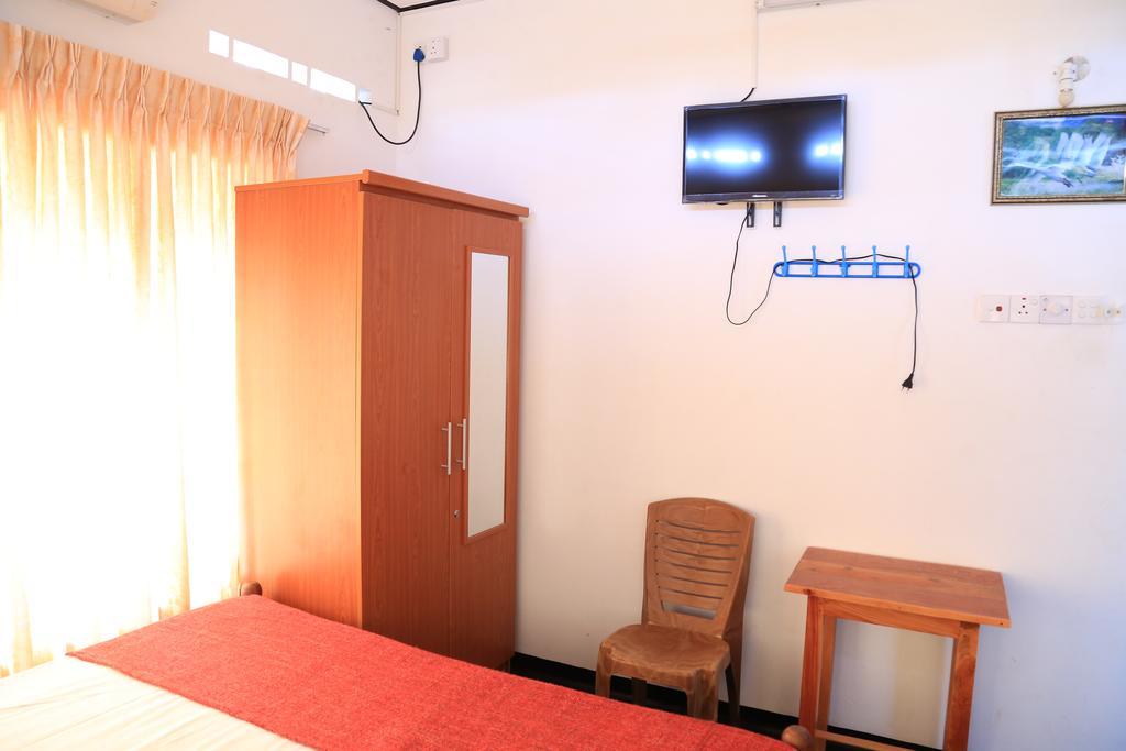 Yaarl Holiday Inn Dżafna Zewnętrze zdjęcie
