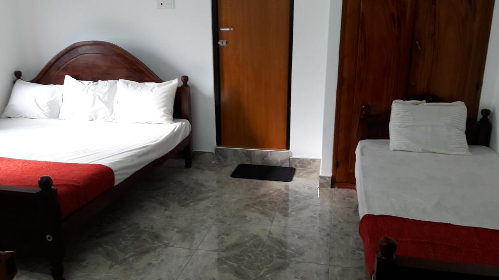 Yaarl Holiday Inn Dżafna Zewnętrze zdjęcie